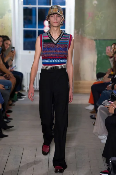 Look 12
